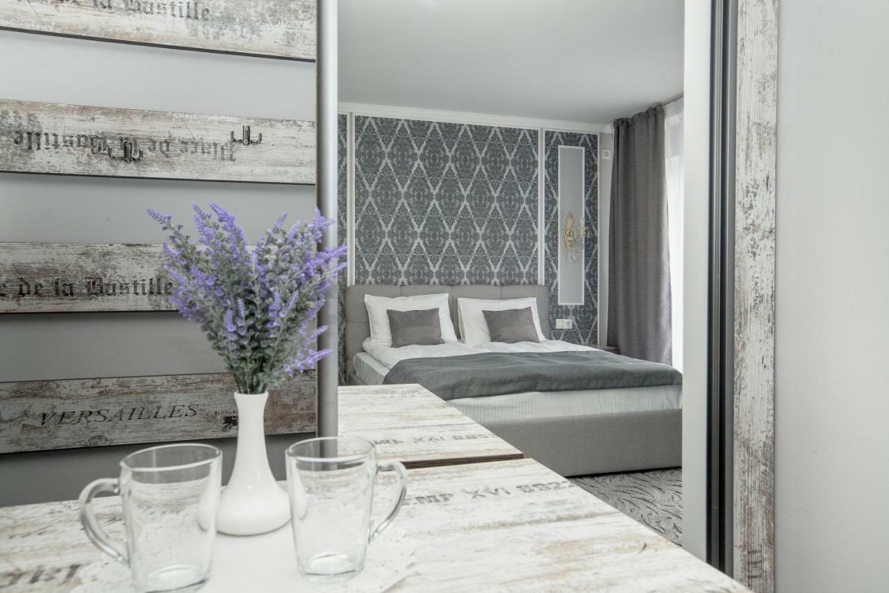 Mon Ami Hotel Ivano-Frankivsk Luaran gambar